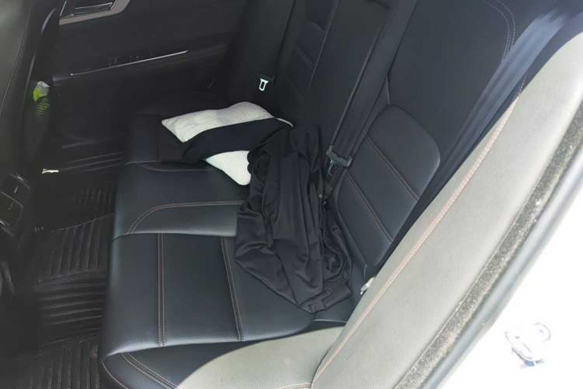 Used Jaguar XEL 2018 2.0T 200 PS Luxury Edition Left Rear Seat