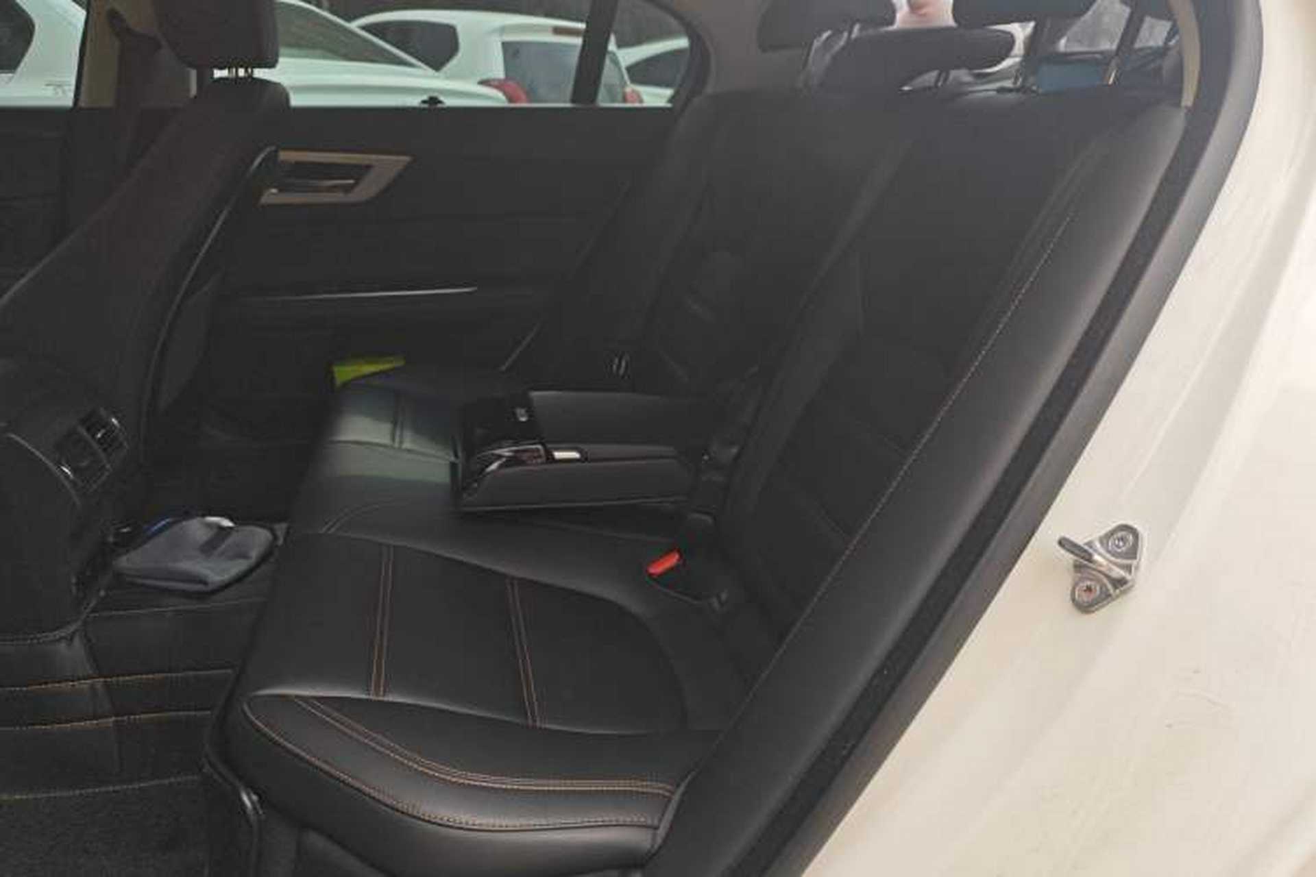 Used Jaguar XEL 2018 2.0T 200 PS Luxury Edition Left Rear Seat