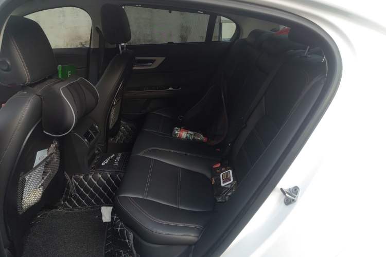 Used Jaguar XEL 2018 2.0T 200 PS Premium Edition Left Rear Seat