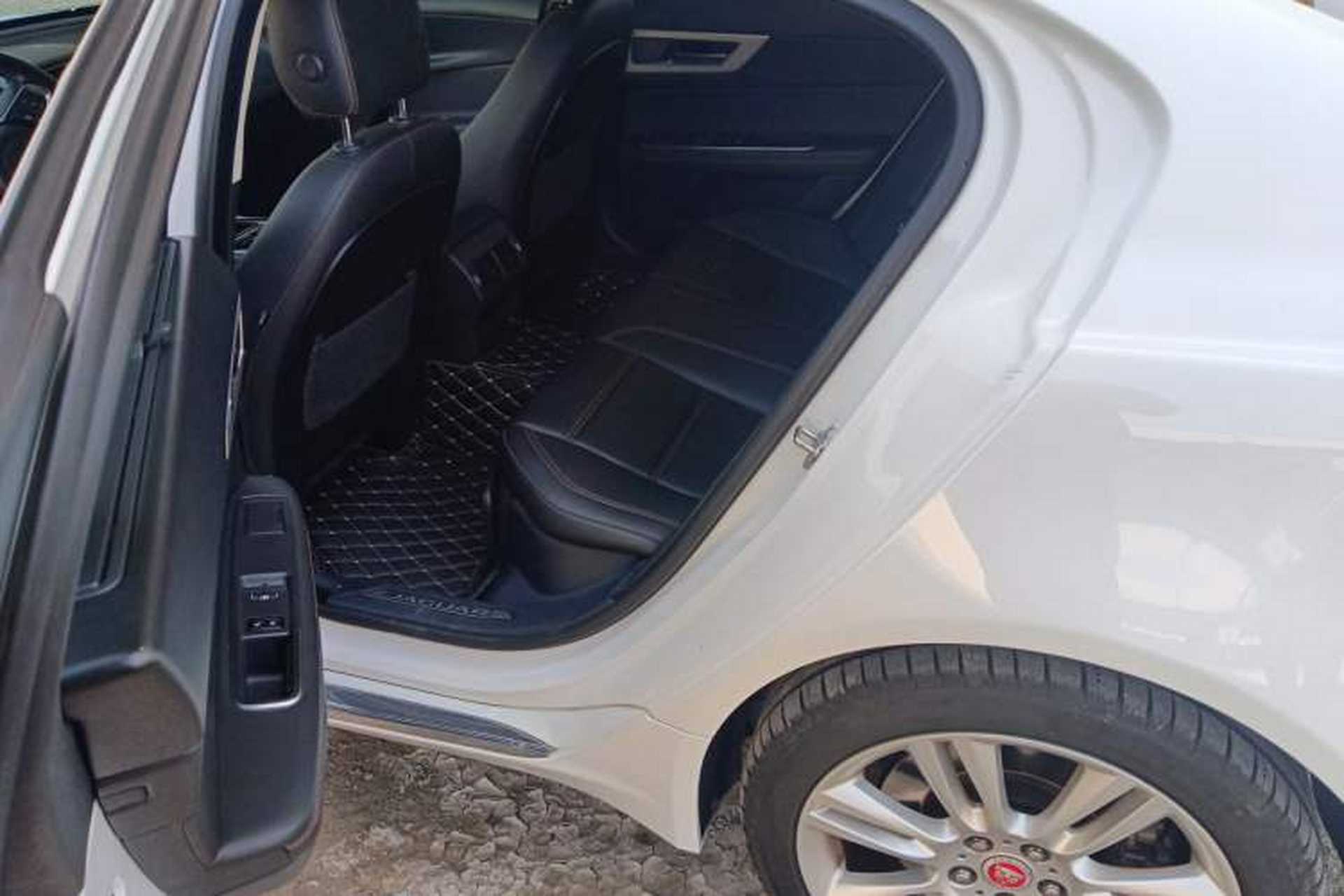 Used Jaguar XEL 2018 2.0T 200 PS Premium Edition Left Rear Seat