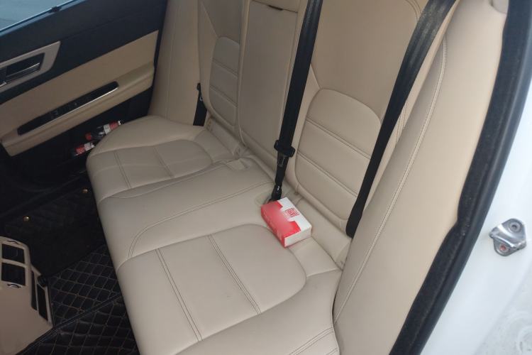 Used Jaguar XEL 2018 2.0T 200 PS Premium Edition Left Rear Seat