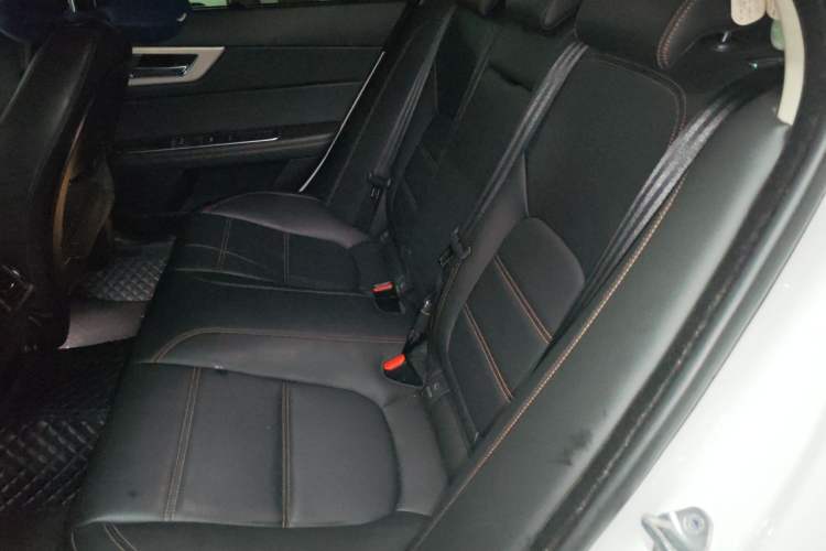 Used Jaguar XEL 2018 2.0T 200 PS Premium Edition Left Rear Seat