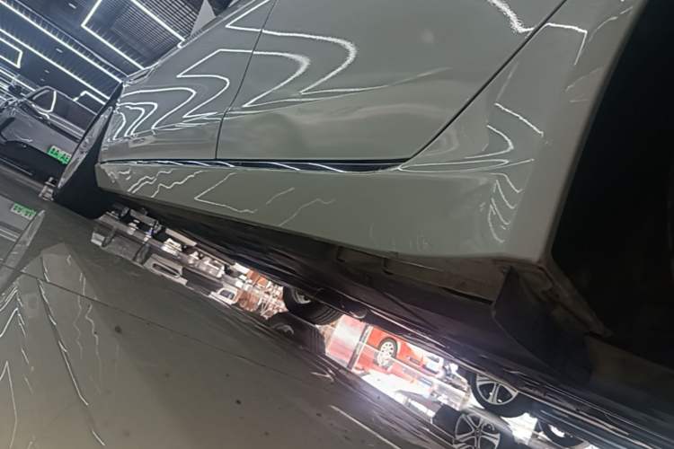 Used Jaguar XEL 2018 2.0T 200 PS Premium Edition Left Side Sill