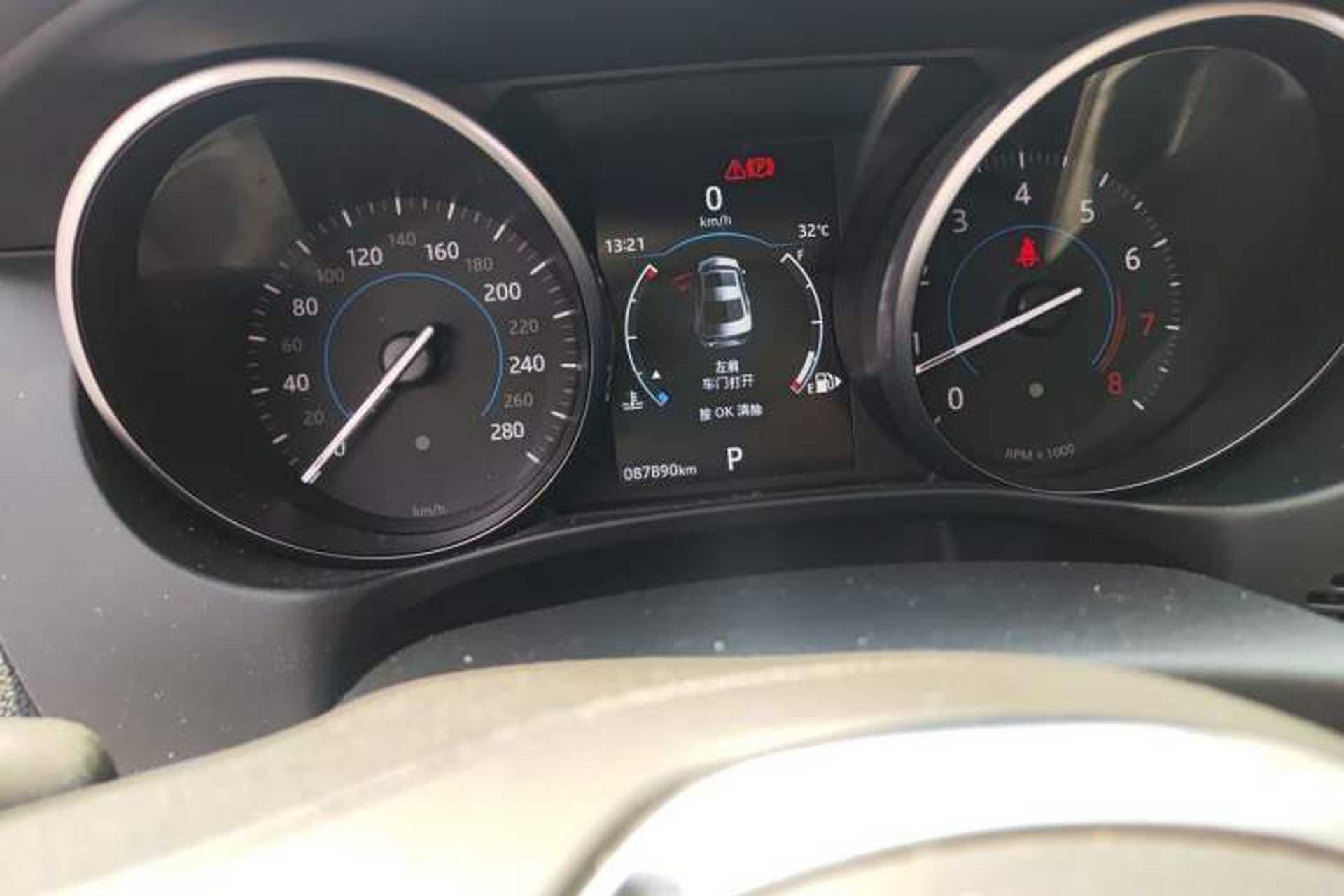 Used Jaguar XEL 2018 2.0T 200 PS Luxury Edition Odometer Close Up