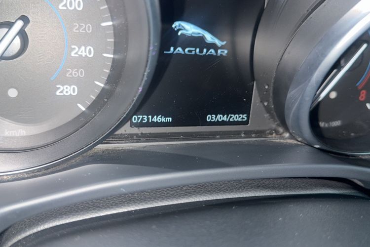 Used Jaguar XEL 2018 2.0T 200 PS Luxury Edition Odometer Close Up