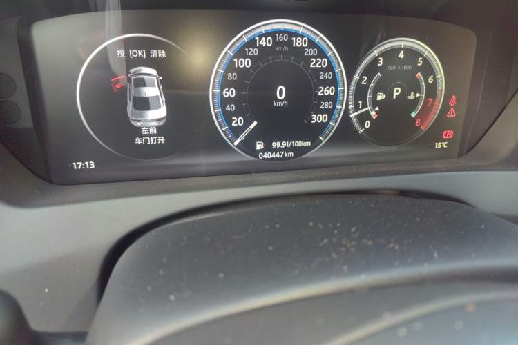 Used Jaguar XEL 2018 2.0T 200 PS Premium Edition Odometer Close Up