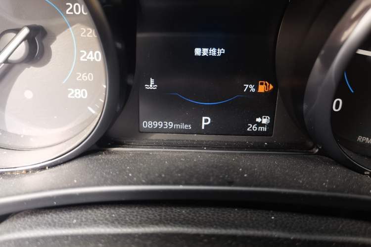 Used Jaguar XEL 2018 2.0T 200 PS Luxury Edition Odometer Close Up