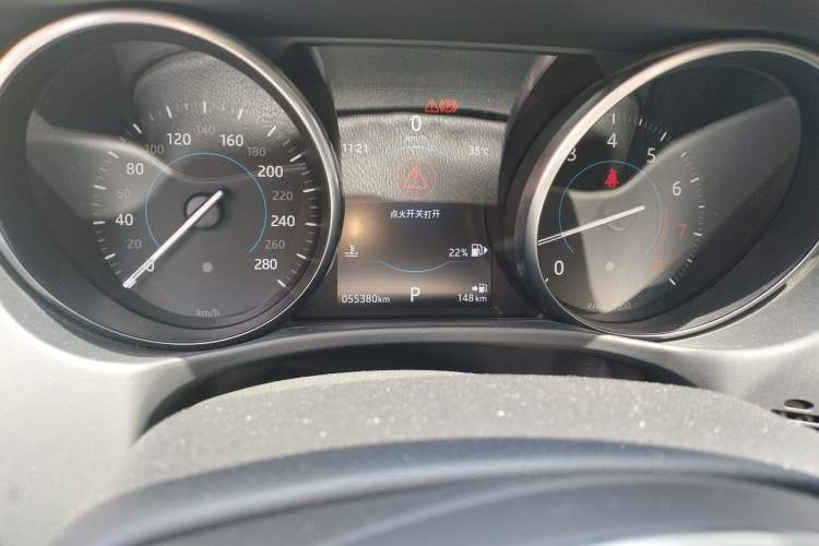 Used Jaguar XEL 2018 2.0T 200 PS Luxury Edition Odometer Close Up