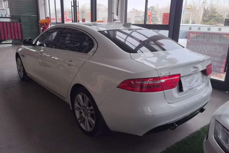Used Jaguar XEL 2018 2.0T 250 PS Premium Edition Rear Left 45 Deg