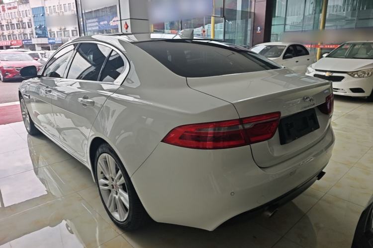 Used Jaguar XEL 2018 2.0T 200 PS Premium Edition Rear Left 45 Deg