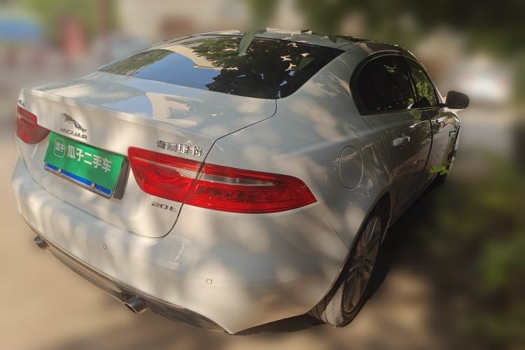 Used Jaguar XEL 2018 2.0T 200 PS Premium Edition Rear Right 45 Deg