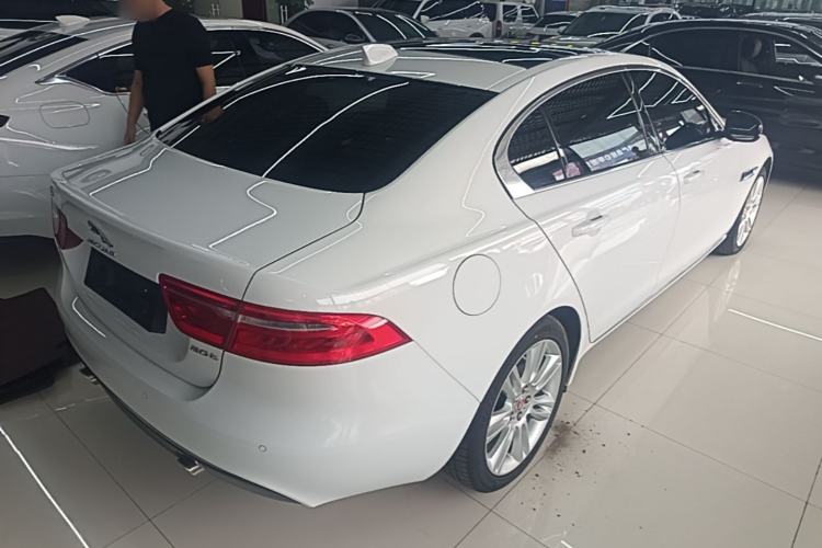 Used Jaguar XEL 2018 2.0T 200 PS Premium Edition Rear Right 45 Deg