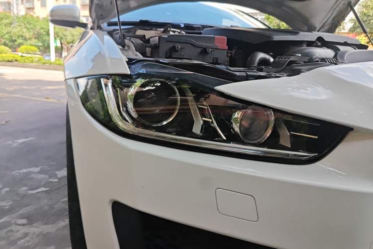 Used Jaguar XEL 2018 2.0T 200 PS Luxury Edition Right Front Headlight