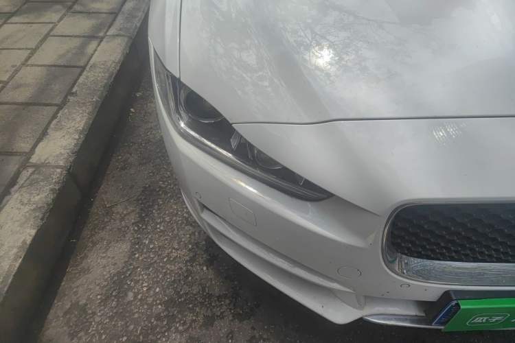 Used Jaguar XEL 2018 2.0T 200 PS Premium Edition Right Front Headlight