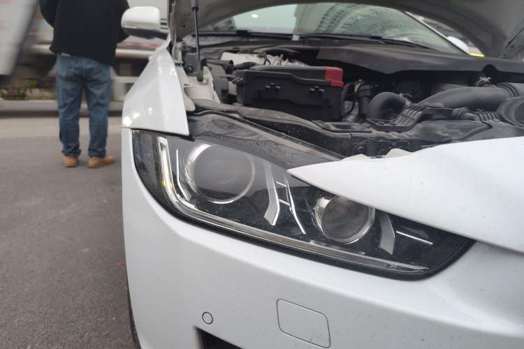 Used Jaguar XEL 2018 2.0T 200 PS Premium Edition Right Front Headlight