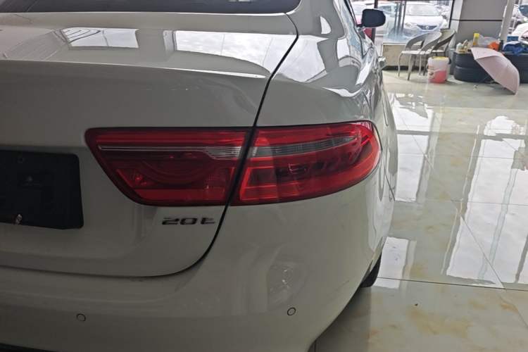 Used Jaguar XEL 2018 2.0T 200 PS Premium Edition Right Rear Taillight