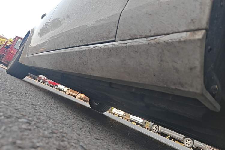 Used Jaguar XEL 2018 2.0T 200 PS Luxury Edition Right Side Sill