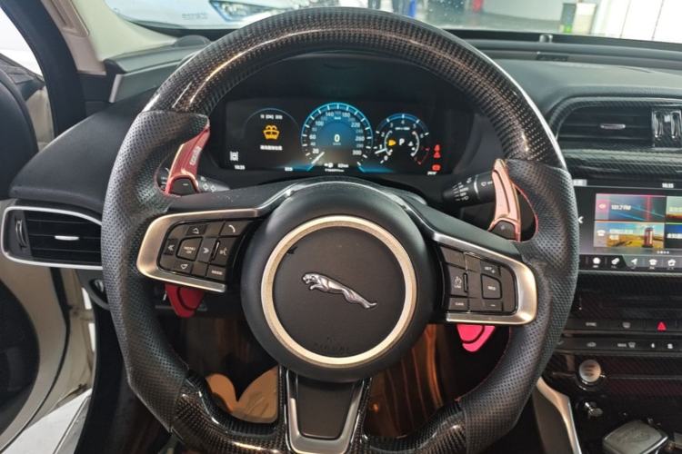 Used Jaguar XEL 2018 2.0T 200 PS Premium Edition Steering Wheel