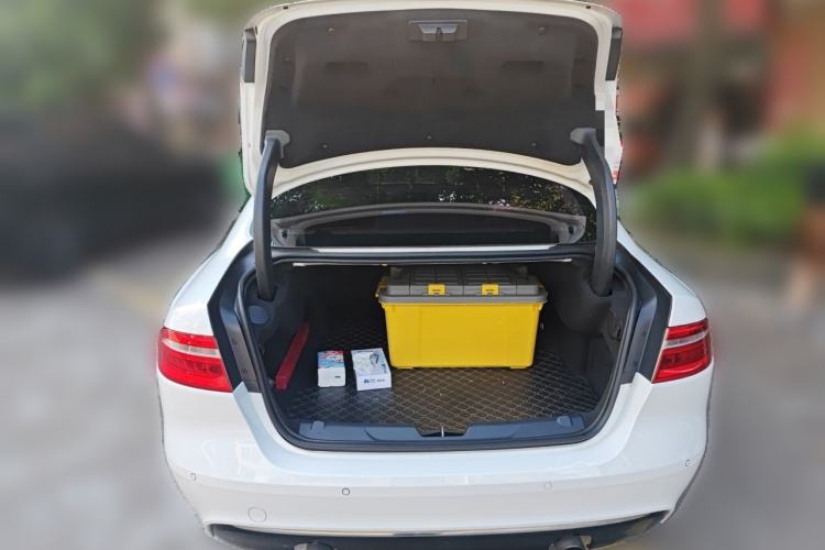 Used Jaguar XEL 2018 2.0T 200 PS Luxury Edition Trunk