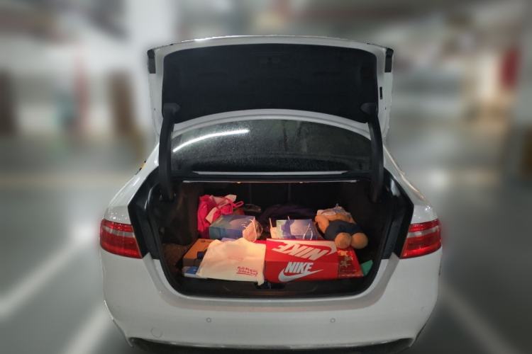 Used Jaguar XEL 2018 2.0T 200 PS Premium Edition Trunk