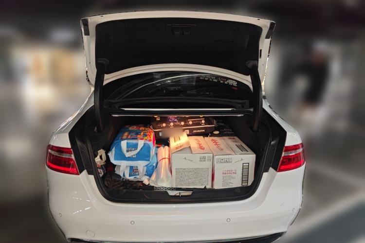 Used Jaguar XEL 2018 2.0T 200 PS Luxury Edition Trunk