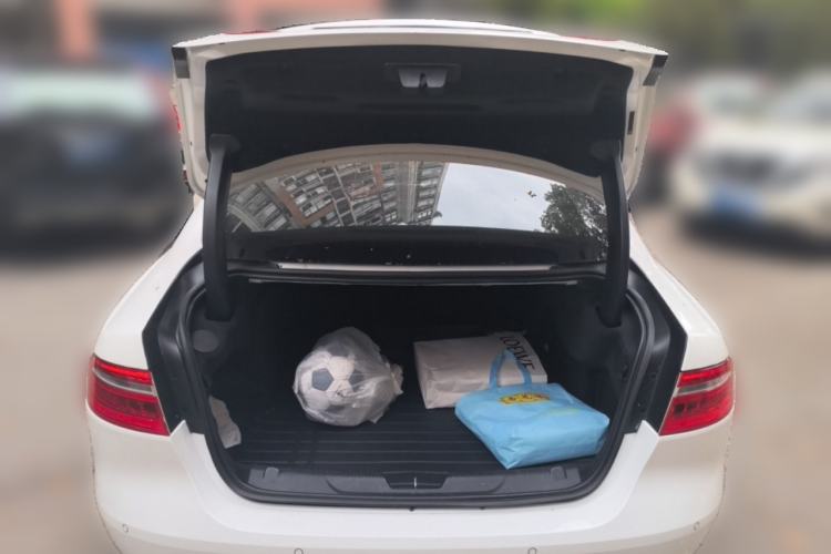 Used Jaguar XEL 2018 2.0T 250 PS Premium Edition Trunk
