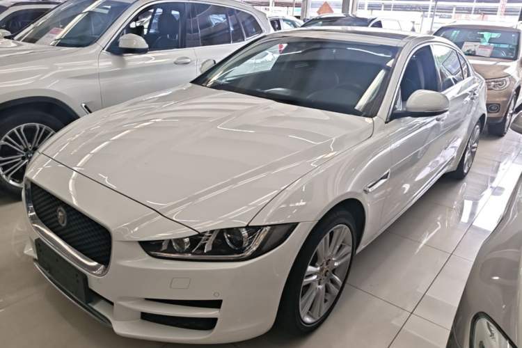 Używany Jaguar XEL 2018 2.0T 200 PS Premium Edition Guazi used car, China used car export, Used car for sale, Used cars, Cheapest cars for sale