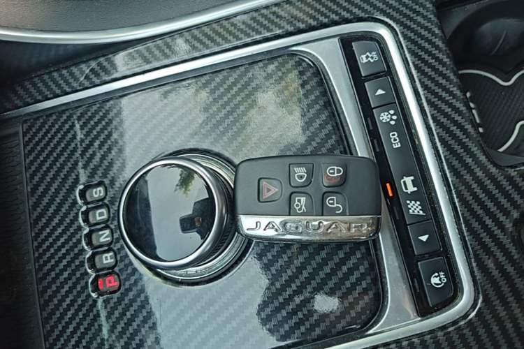 Used Jaguar XEL 2018 2.0T 200 PS Luxury Edition Vehicle Key