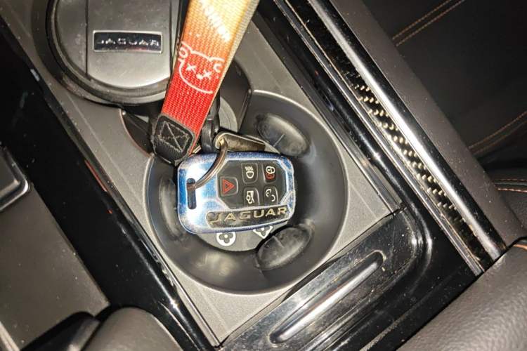 Used Jaguar XEL 2018 2.0T 200 PS Luxury Edition Vehicle Key