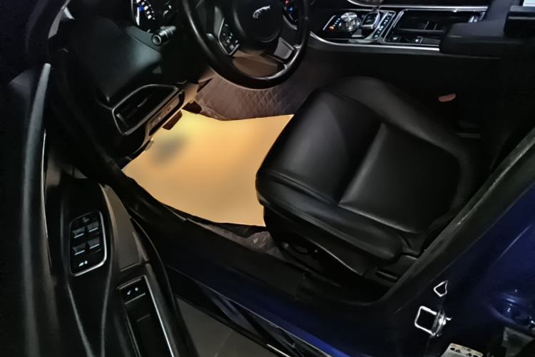Used Jaguar XEL 2019 2.0T 200 PS Elite Edition Driver Seat