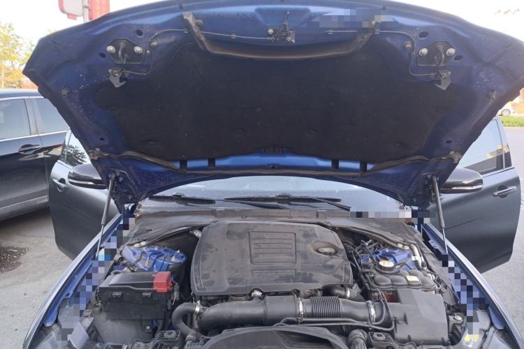 Used Jaguar XEL 2019 2.0T 250 PS Premium Edition Engine Bay
