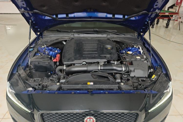 Used Jaguar XEL 2019 2.0T 200 PS Luxury Edition Engine Bay