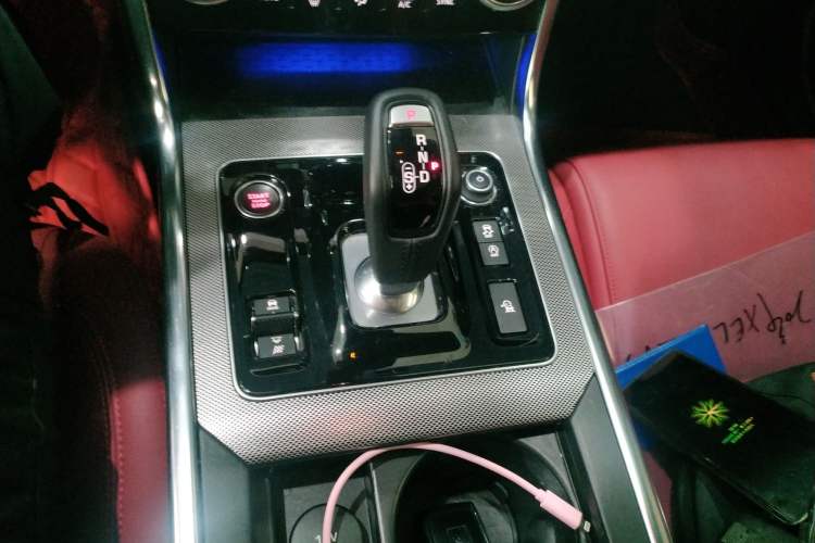 Used Jaguar XEL 2019 2.0T 200 PS Deluxe Edition Gear Lever