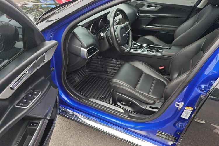 Used Jaguar XEL 2019 2.0T 200 PS Elite Edition Interior 1