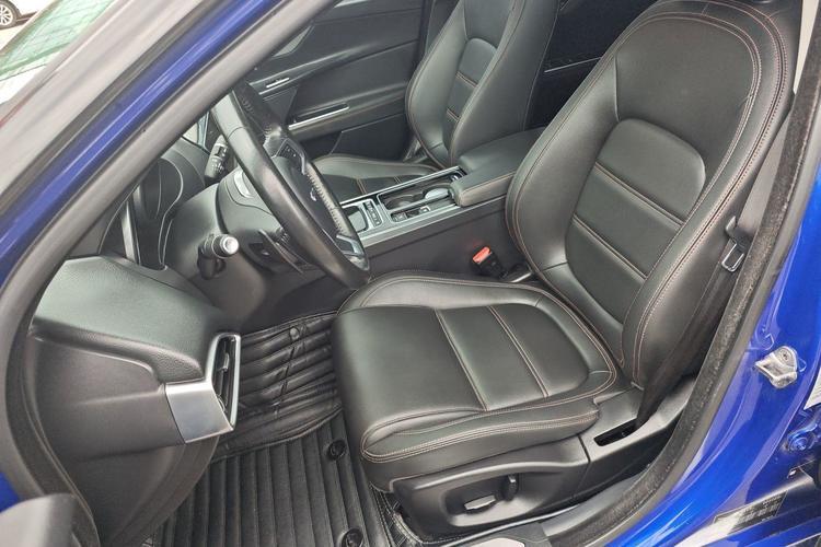 Used Jaguar XEL 2019 2.0T 200 PS Elite Edition Interior 2