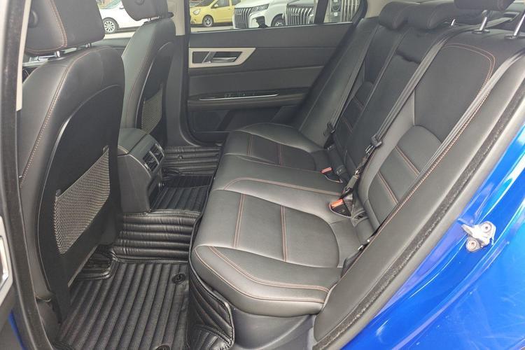 Used Jaguar XEL 2019 2.0T 200 PS Elite Edition Interior 4