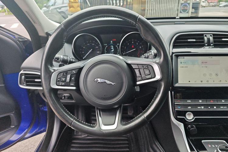 Used Jaguar XEL 2019 2.0T 200 PS Elite Edition Interior 5