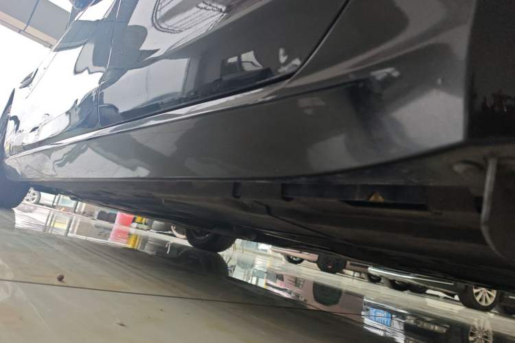 Used Jaguar XEL 2019 2.0T 200 PS Luxury Edition Left Side Sill
