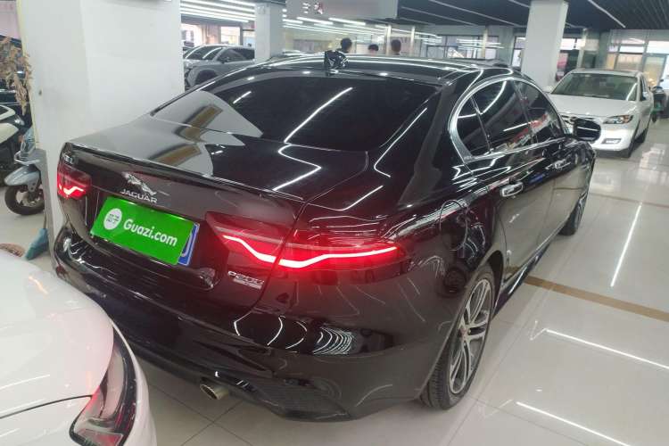 Used Jaguar XEL 2019 2.0T 200 PS Deluxe Edition Rear Right 45 Deg