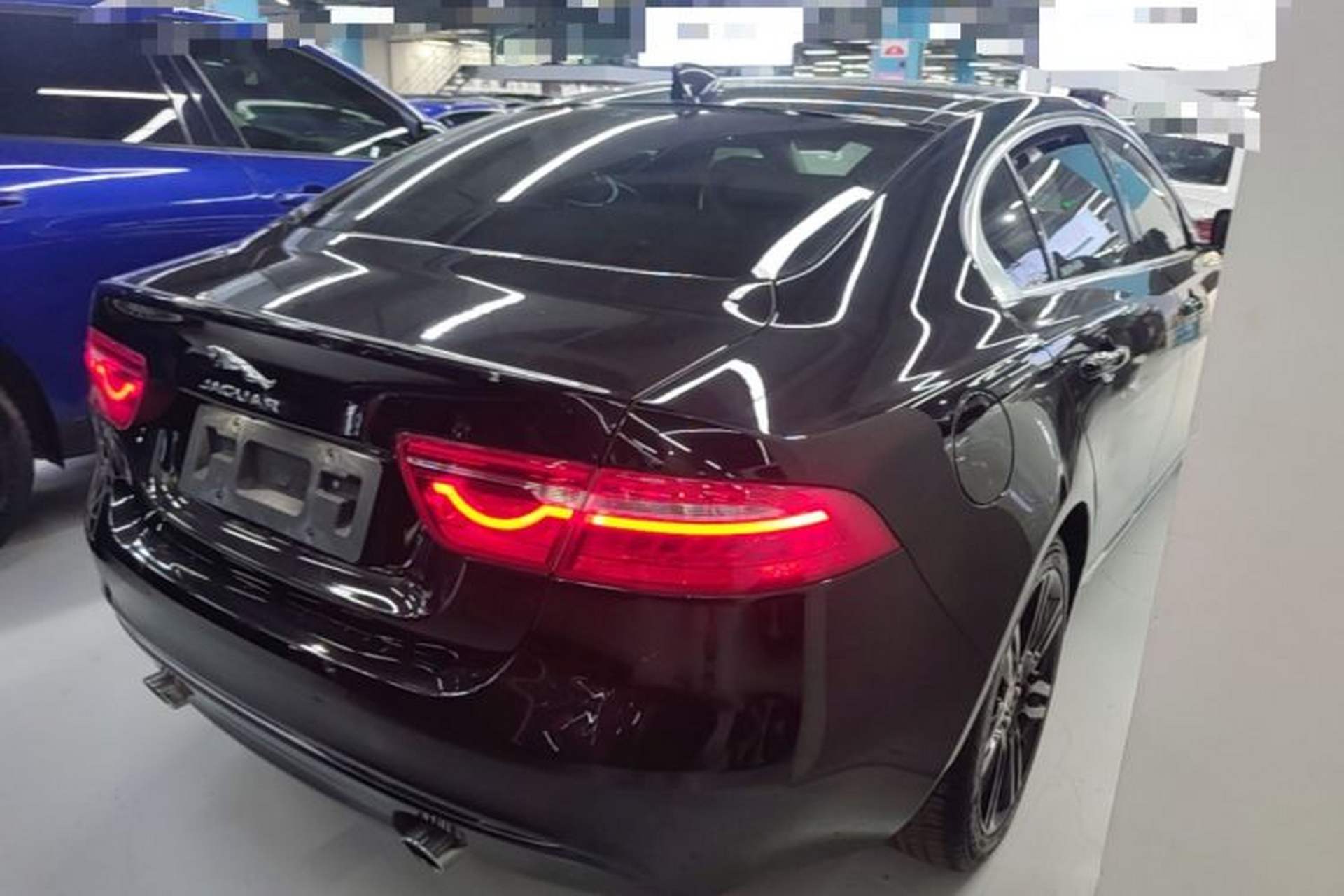 Used Jaguar XEL 2019 2.0T 200 PS Deluxe Edition Rear Right 45 Deg