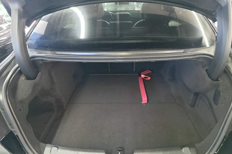 Used Jaguar XEL 2019 2.0T 200 PS Luxury Edition Trunk
