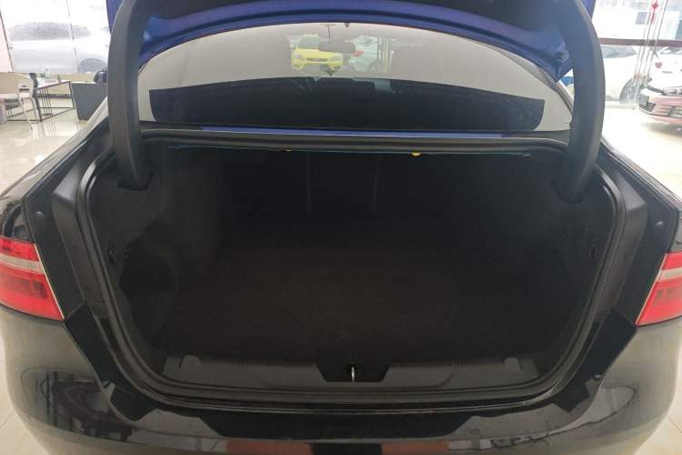 Used Jaguar XEL 2019 2.0T 200 PS Luxury Edition Trunk