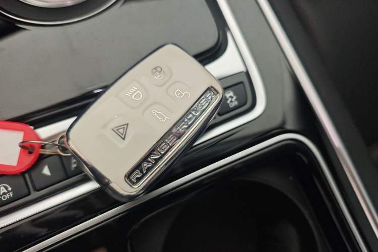 Used Jaguar XEL 2019 2.0T 200 PS Luxury Edition Vehicle Key