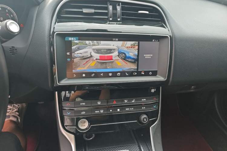 Used Jaguar XEL 2019 2.0T 200 PS Deluxe Edition Audio And AC Panel