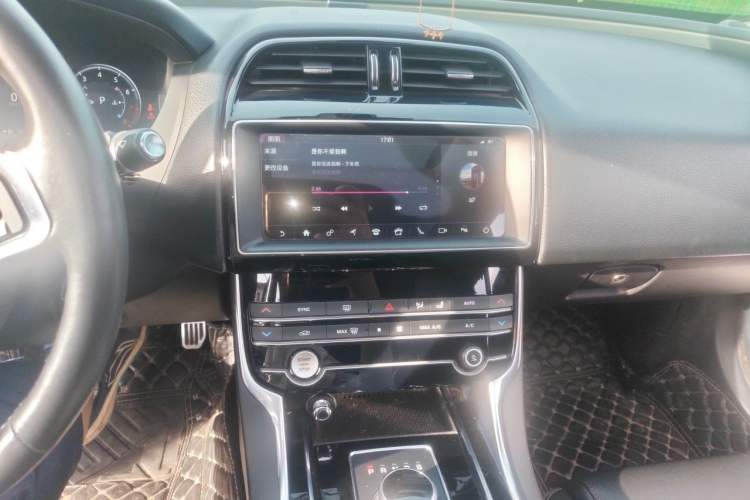 Used Jaguar XEL 2019 2.0T 250 PS Premium Edition Audio And AC Panel