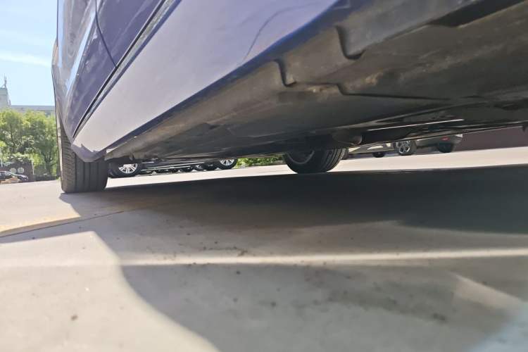 Used Jaguar XEL 2019 2.0T 200 PS Deluxe Edition Chassis Rear Left