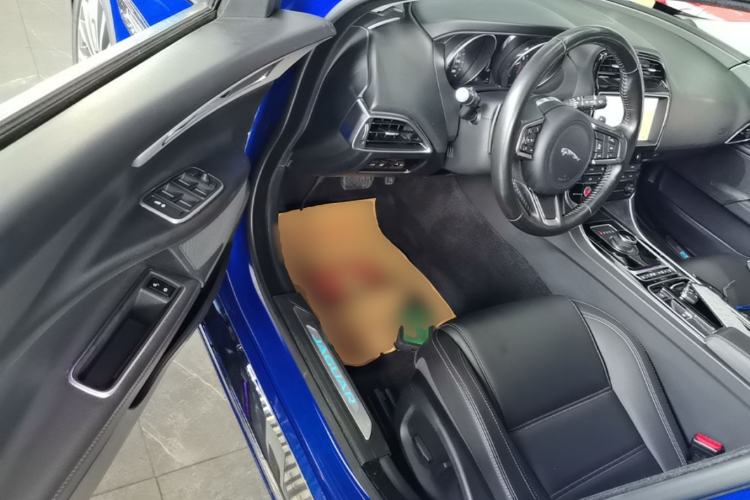 Used Jaguar XEL 2019 2.0T 200 PS Luxury Edition Driver Seat