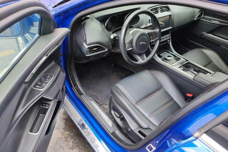 Used Jaguar XEL 2019 2.0T 200 PS Elite Edition Driver Seat