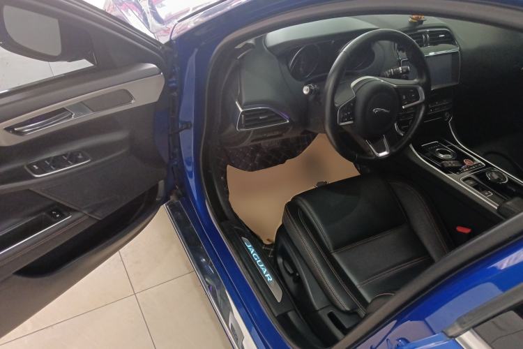 Used Jaguar XEL 2019 2.0T 200 PS Luxury Edition Driver Seat