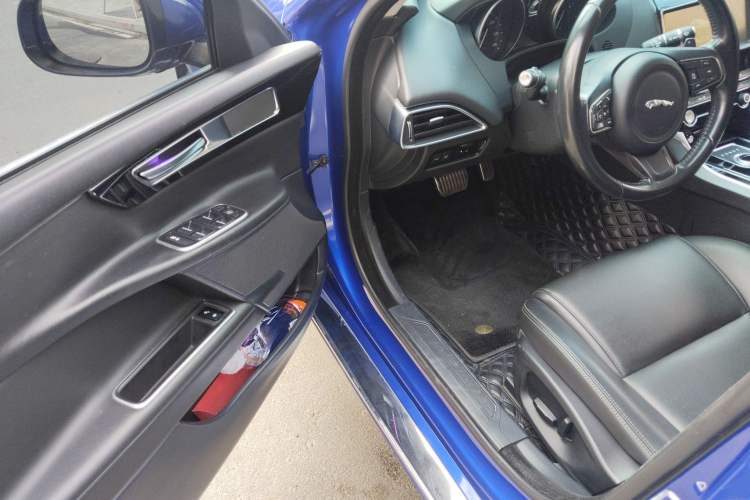 Used Jaguar XEL 2019 2.0T 200 PS Elite Edition Driver Seat